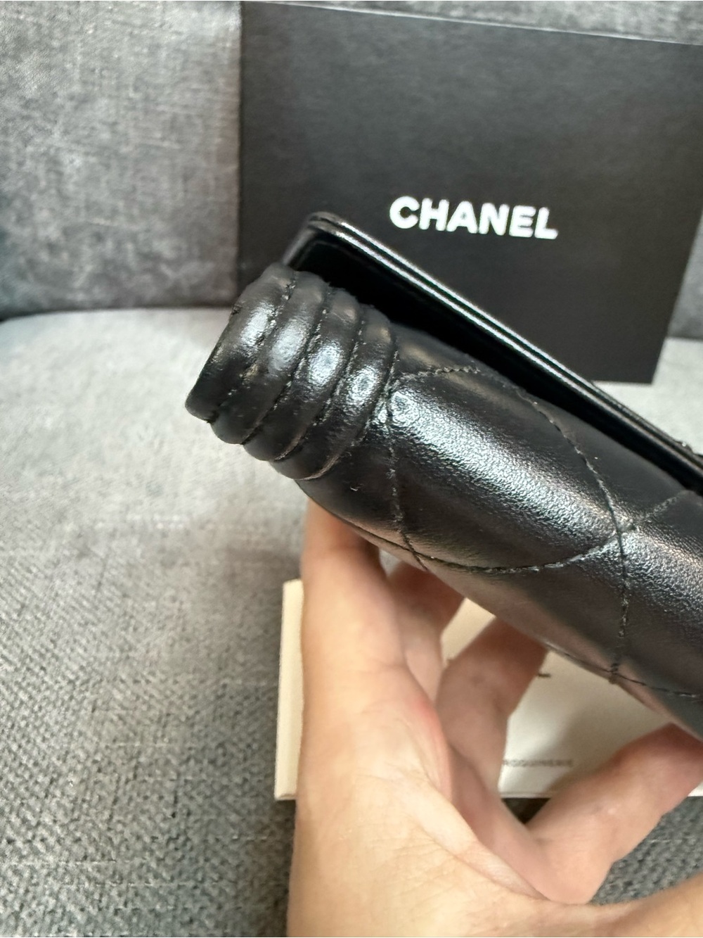 CHANEL Boy SO BLACK lambskin long wallet - Picture 7 of 11